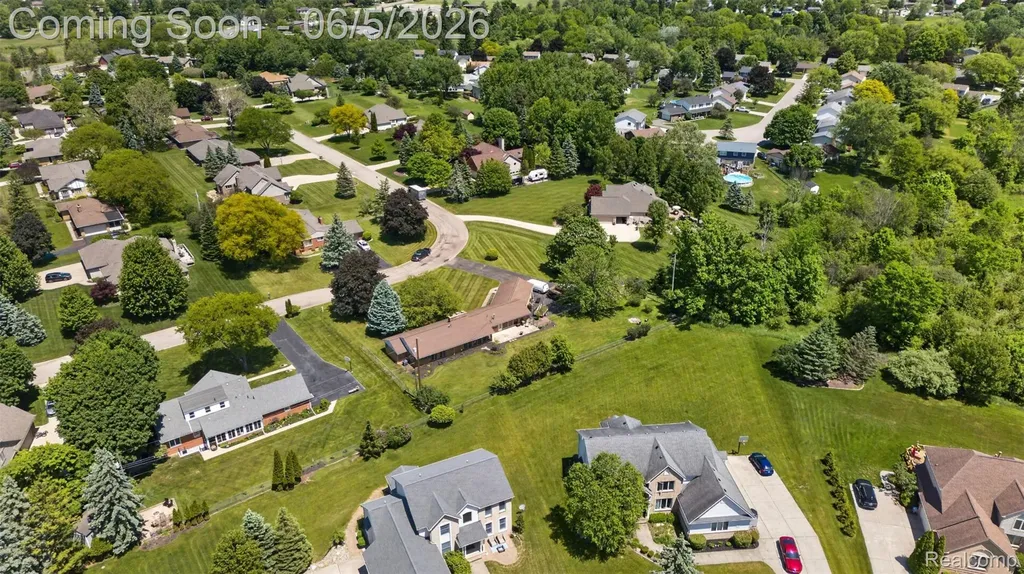 7174 Meadowvue Drive Grand Blanc Charter Township MI 48439