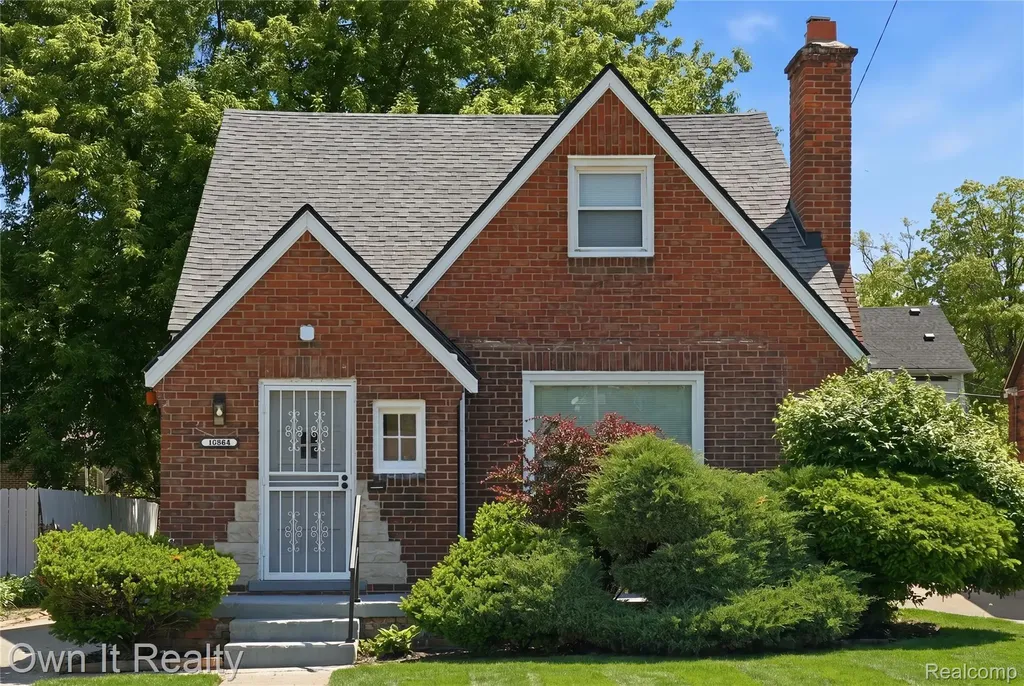 16884 Freeland Street Detroit City MI 48235
