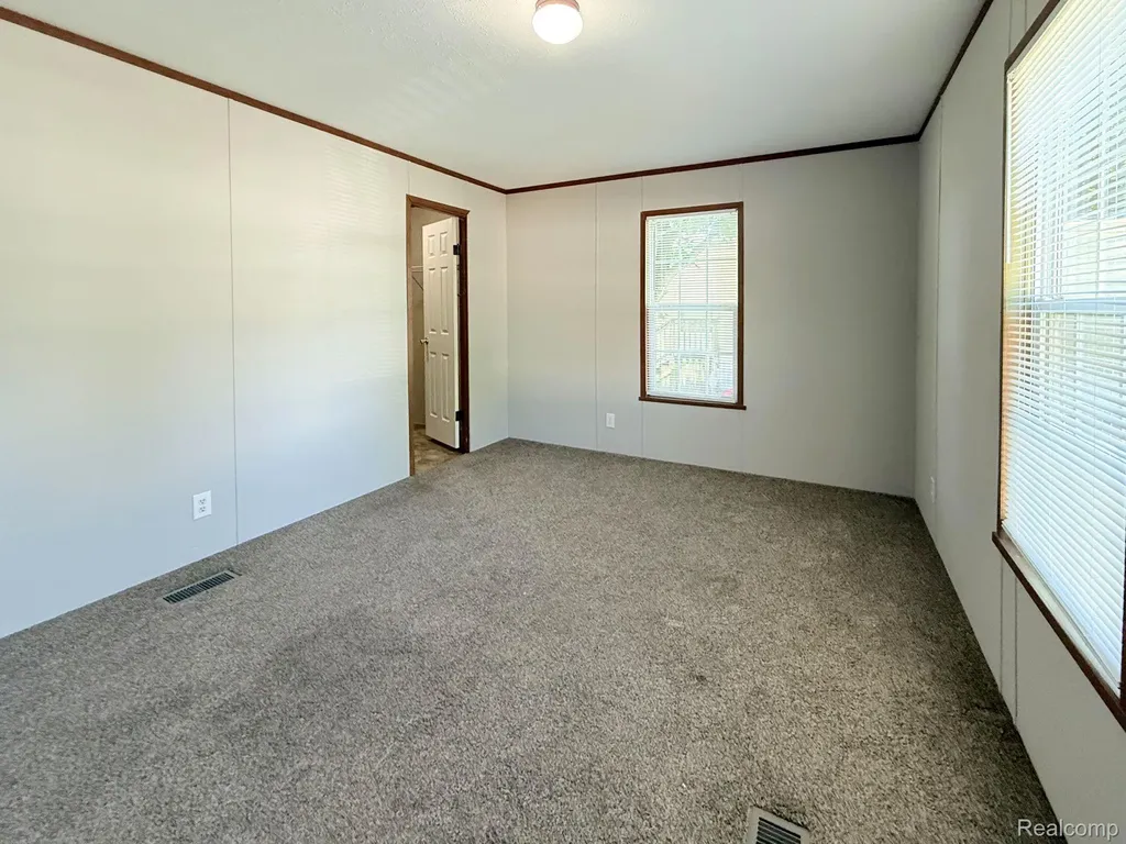 1801 Hawk Drive Kalamazoo City MI 49008