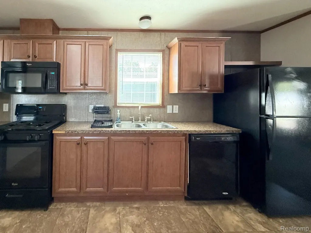 1801 Hawk Drive Kalamazoo City MI 49008