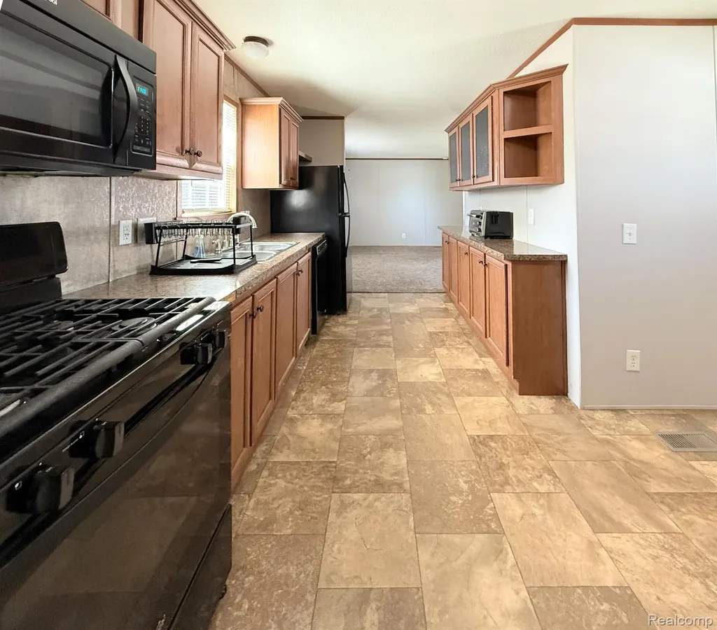1801 Hawk Drive Kalamazoo City MI 49008