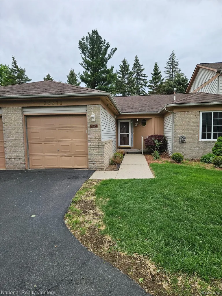 35571 Pheasant Lane Westland City MI 48185