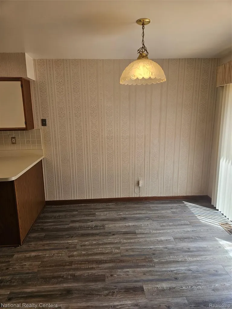 35571 Pheasant Lane Westland City MI 48185