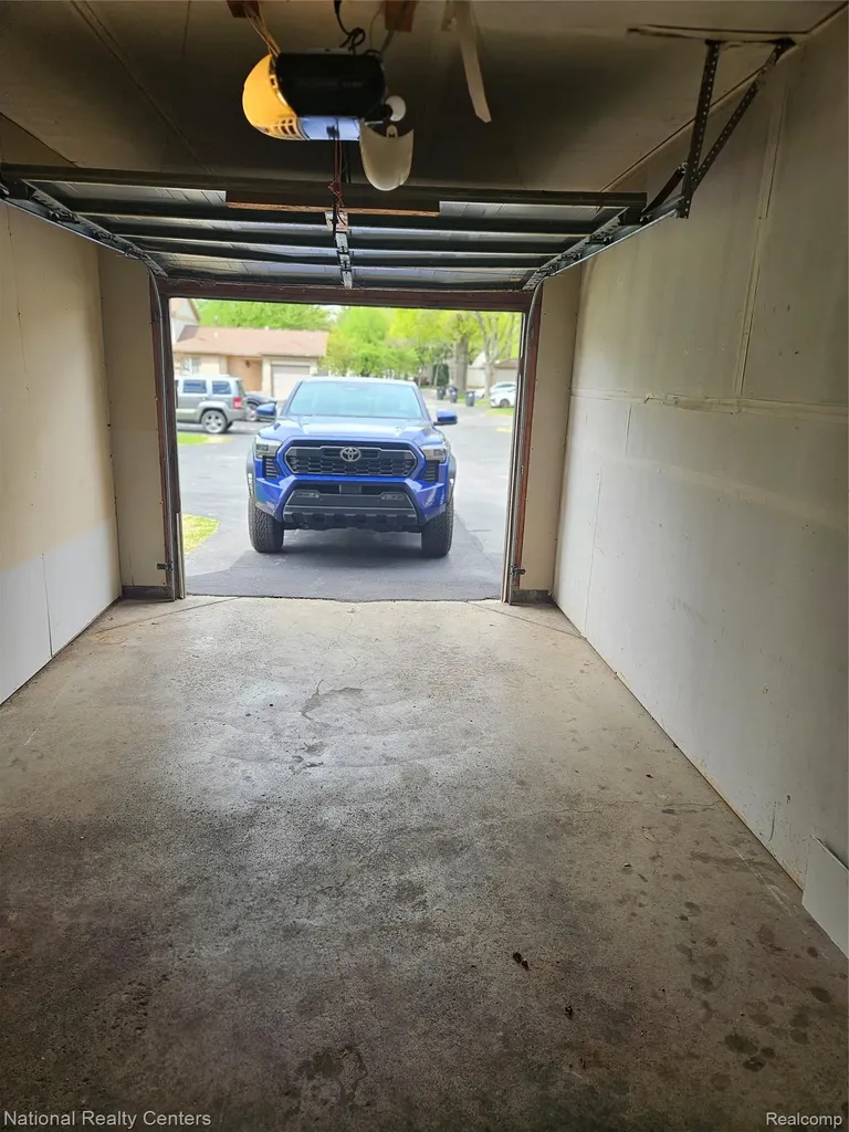 35571 Pheasant Lane Westland City MI 48185