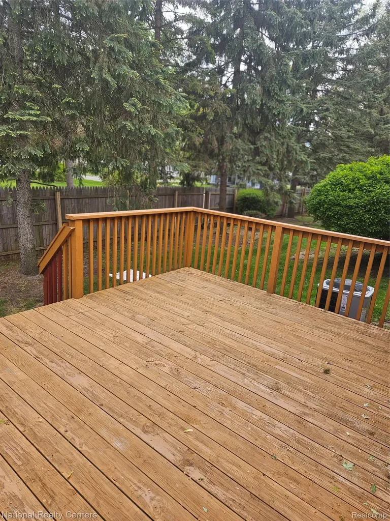 35571 Pheasant Lane Westland City MI 48185