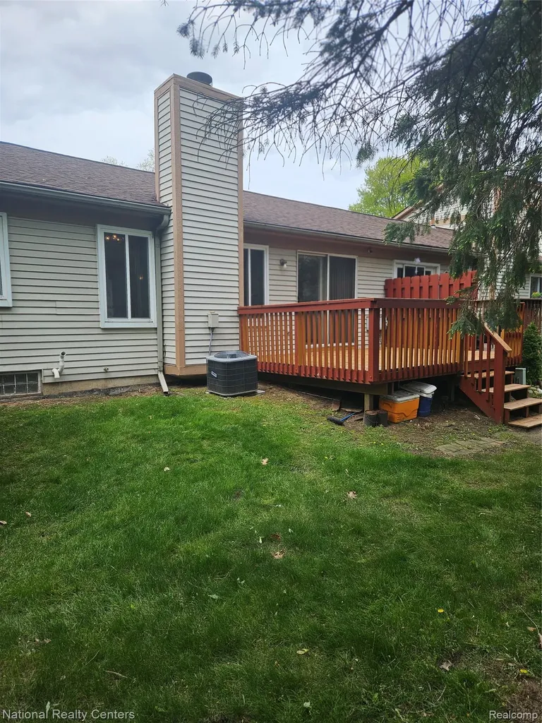 35571 Pheasant Lane Westland City MI 48185