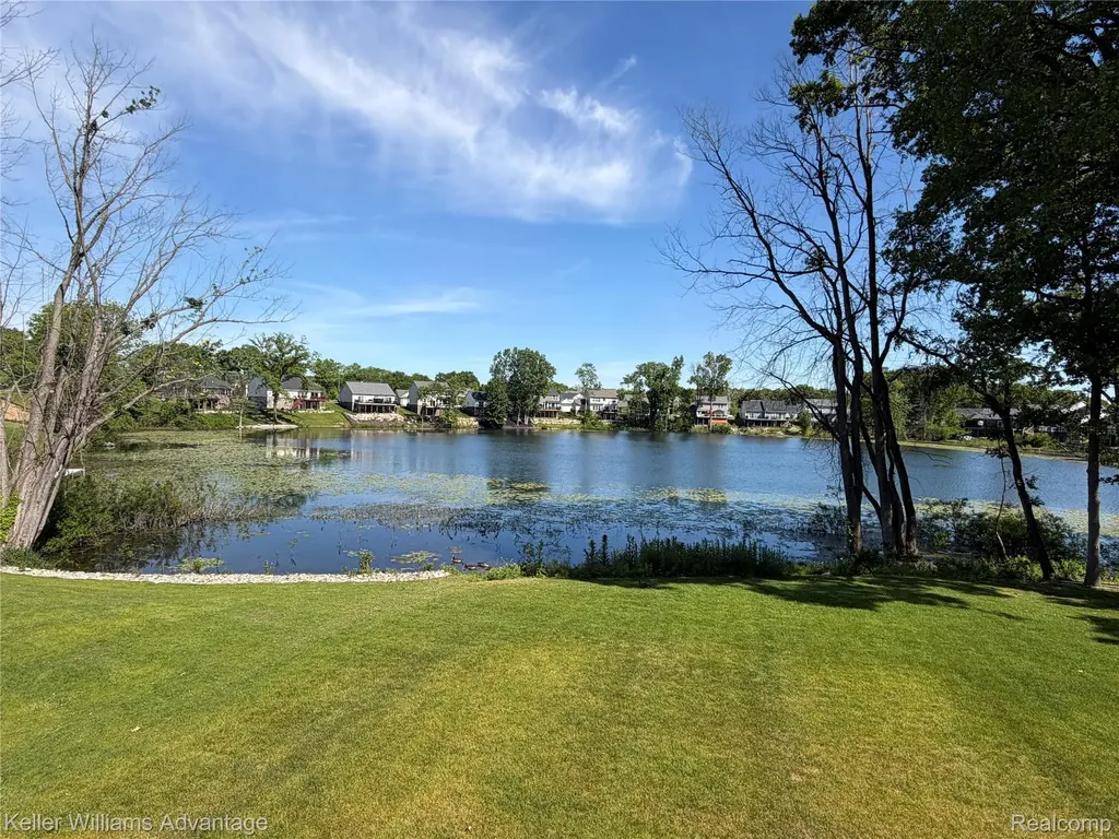 855 Preserve Lane White Lake Charter Township MI 48386