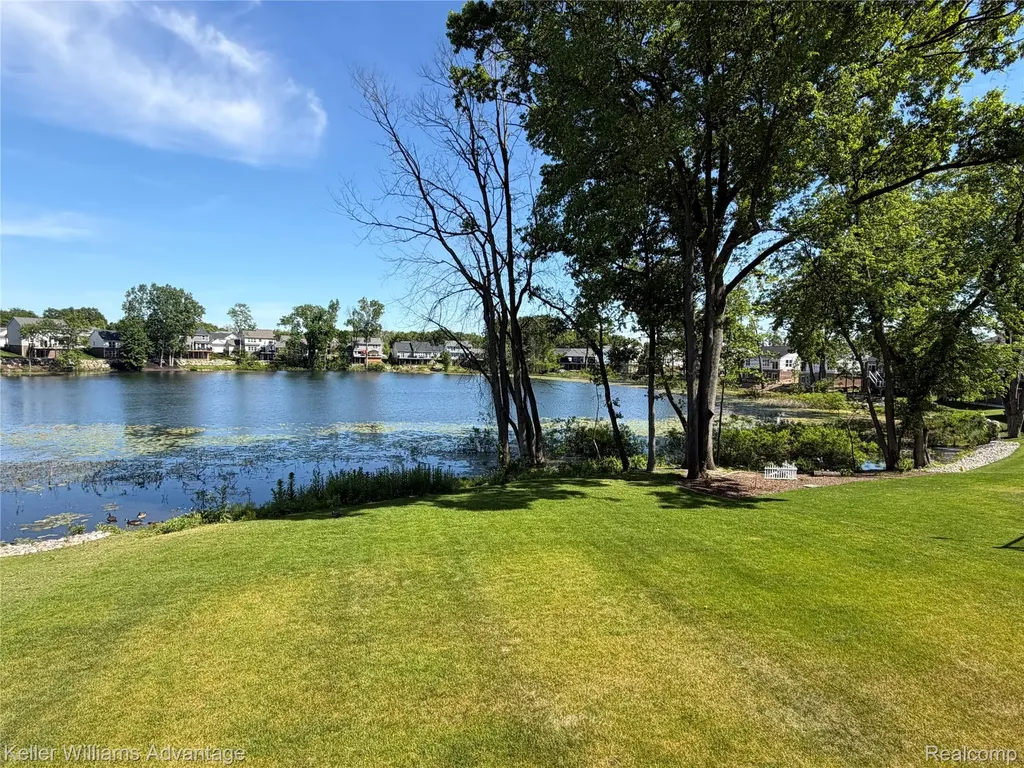 855 Preserve Lane White Lake Charter Township MI 48386