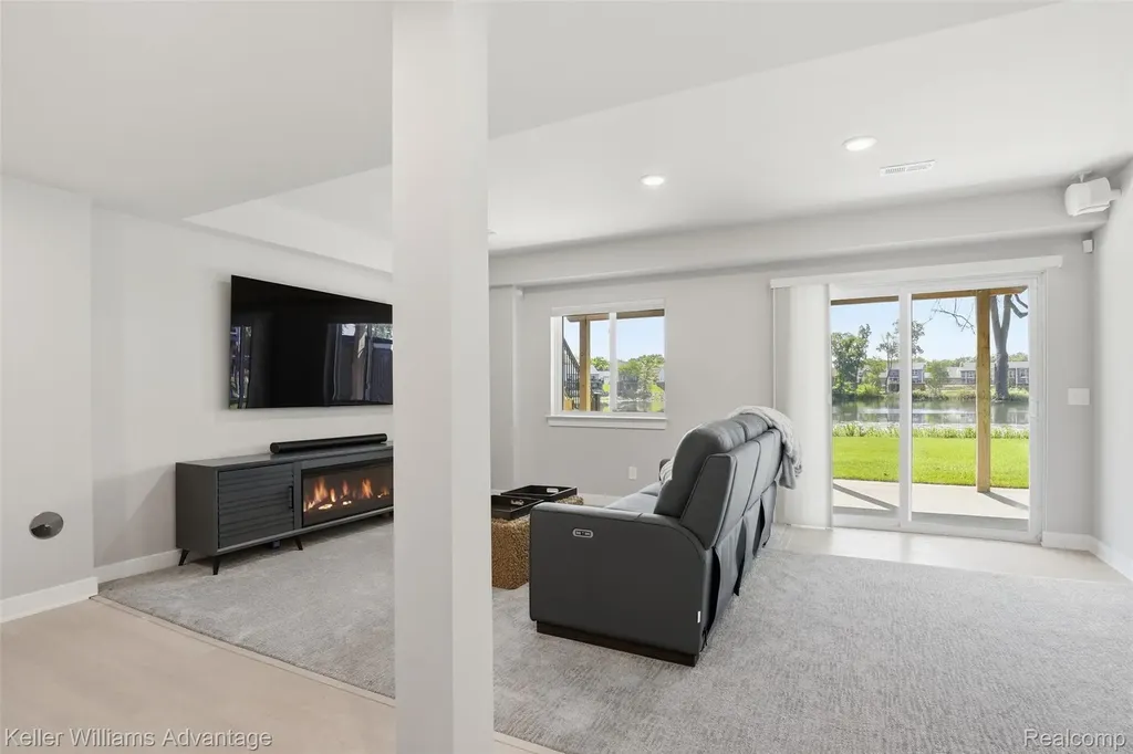855 Preserve Lane White Lake Charter Township MI 48386
