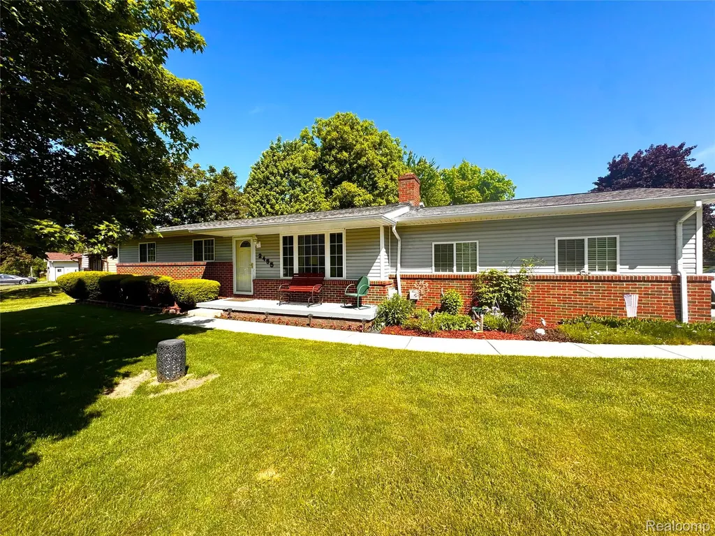 2455 Valley Church Drive Thetford Township MI 48420