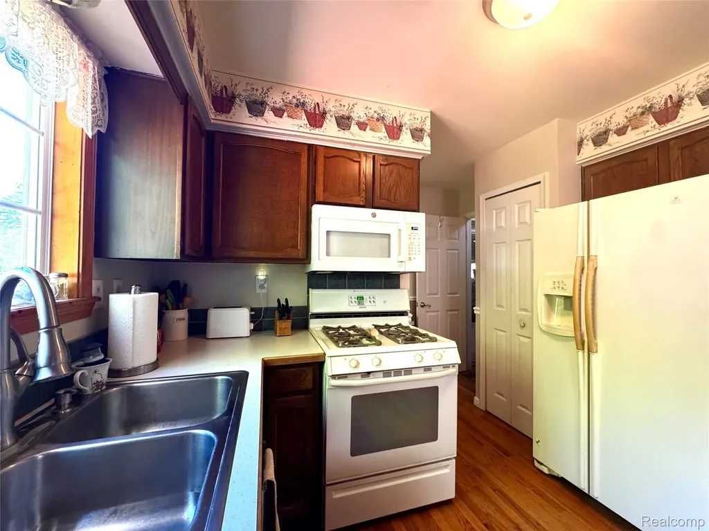 2455 Valley Church Drive Thetford Township MI 48420