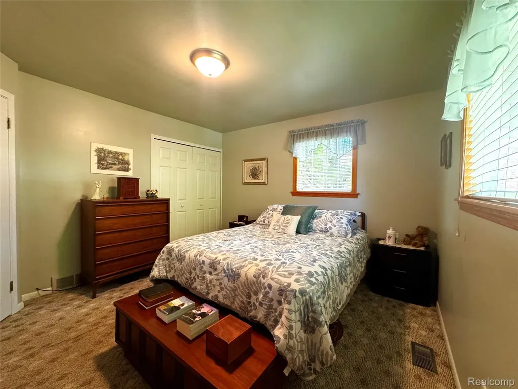 2455 Valley Church Drive Thetford Township MI 48420