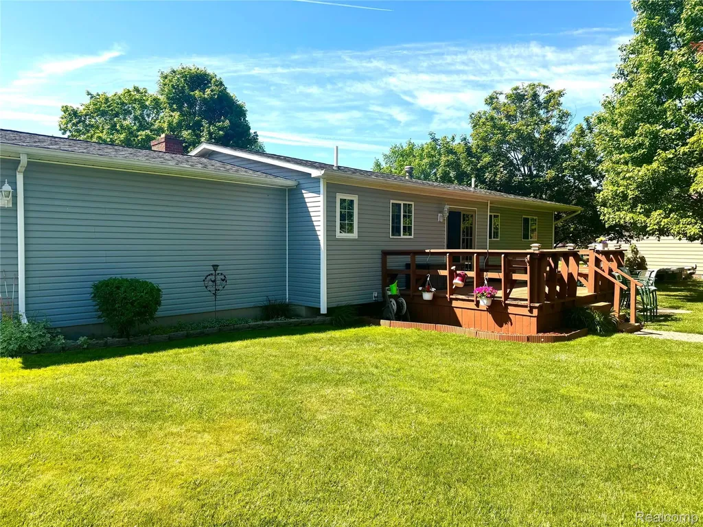 2455 Valley Church Drive Thetford Township MI 48420