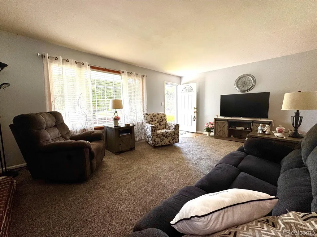 2455 Valley Church Drive Thetford Township MI 48420