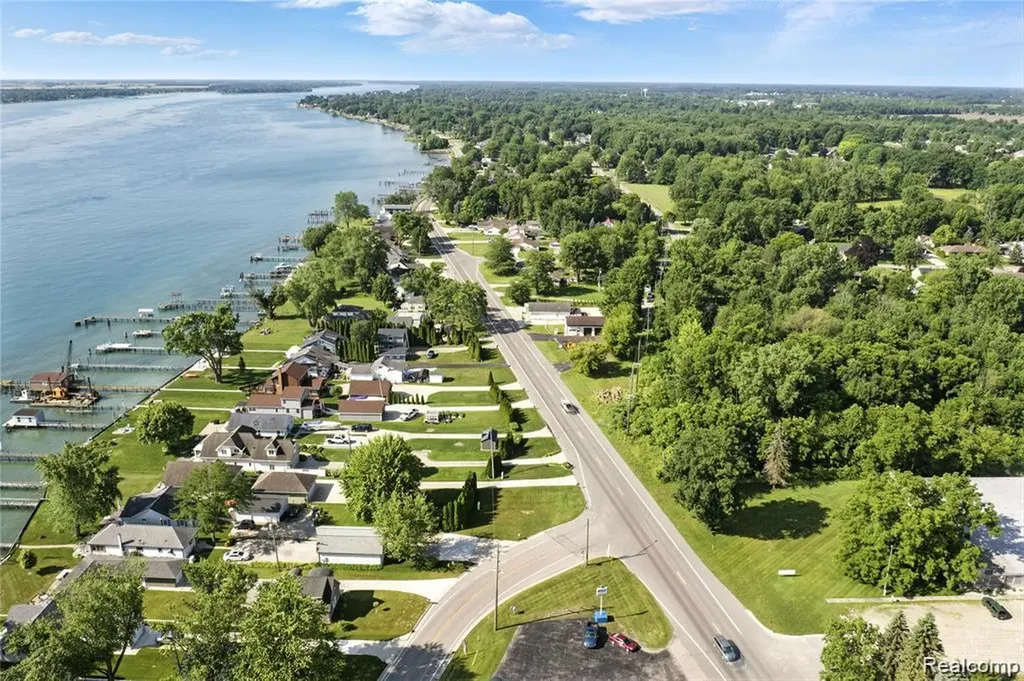 Lot 2 River Road East China Township MI 48054