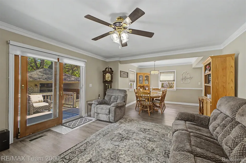 3363 Raymond Avenue Dearborn City MI 48124