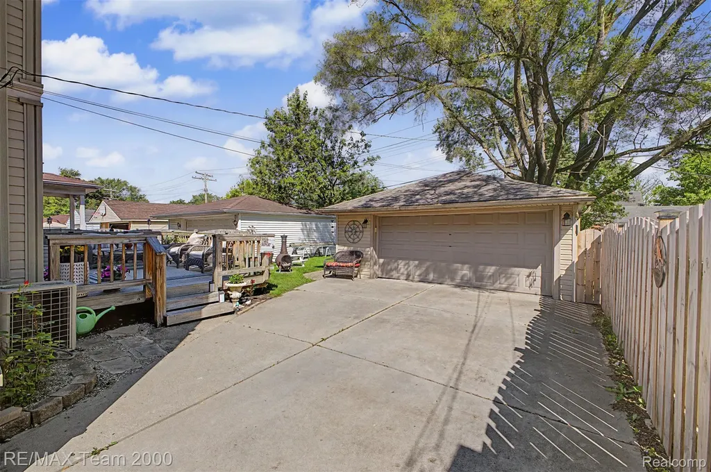 3363 Raymond Avenue Dearborn City MI 48124