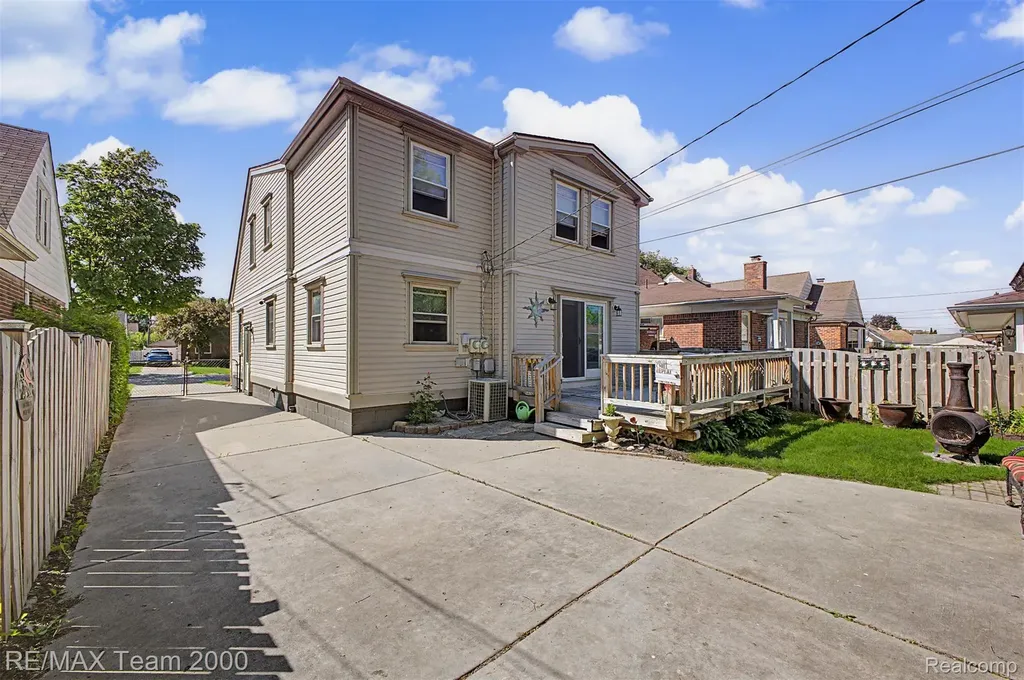 3363 Raymond Avenue Dearborn City MI 48124