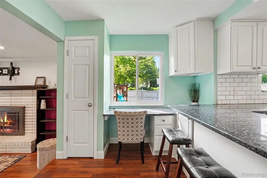6275 Westmoor Drive Shelby Charter Township MI 48316