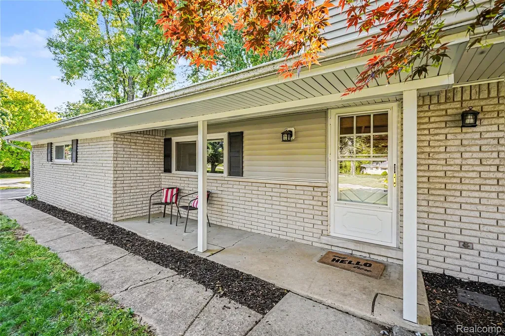 6275 Westmoor Drive Shelby Charter Township MI 48316