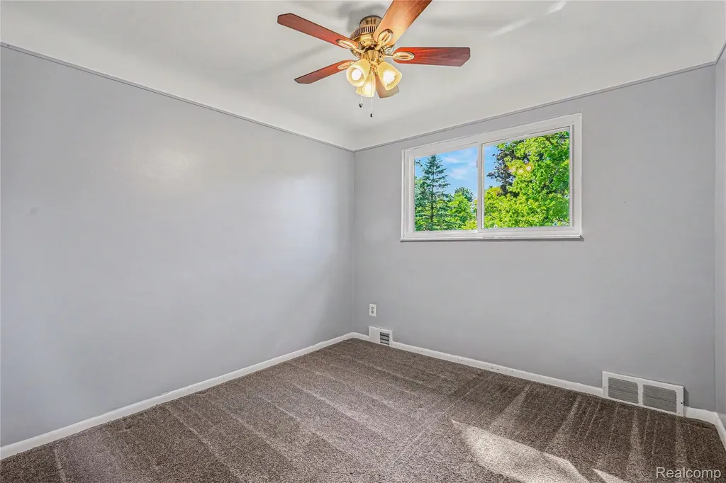 6275 Westmoor Drive Shelby Charter Township MI 48316
