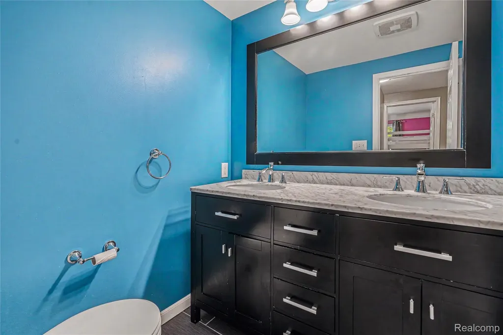 6275 Westmoor Drive Shelby Charter Township MI 48316