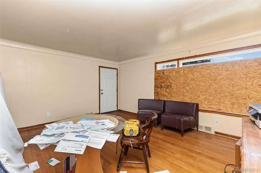 19714 Ryan Road Detroit City MI 48234