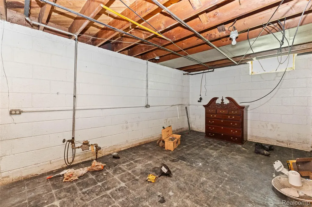 19714 Ryan Road Detroit City MI 48234