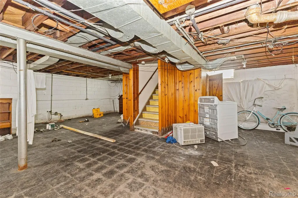 19714 Ryan Road Detroit City MI 48234