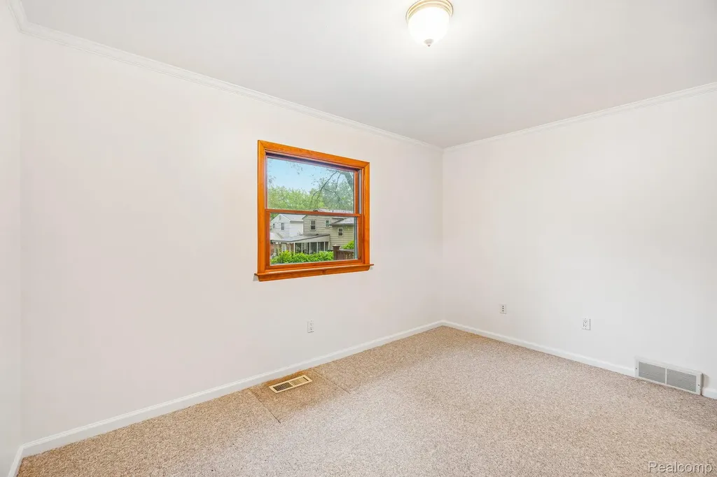 1397 Flamingo Street Wixom City MI 48393