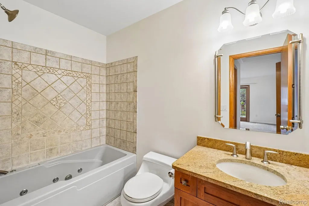1397 Flamingo Street Wixom City MI 48393