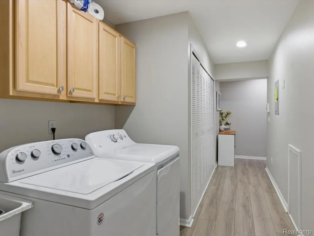 13335 Forest Ridge Boulevard Sterling Heights City MI 48313