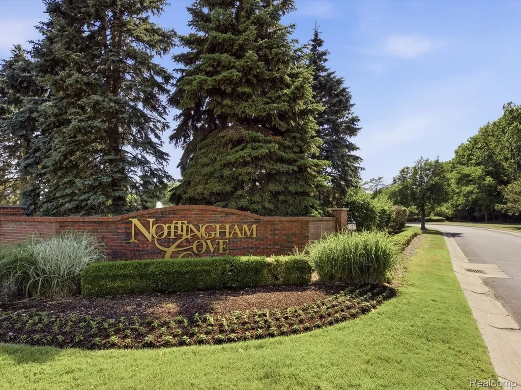 13335 Forest Ridge Boulevard Sterling Heights City MI 48313