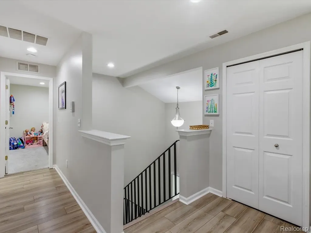 13335 Forest Ridge Boulevard Sterling Heights City MI 48313