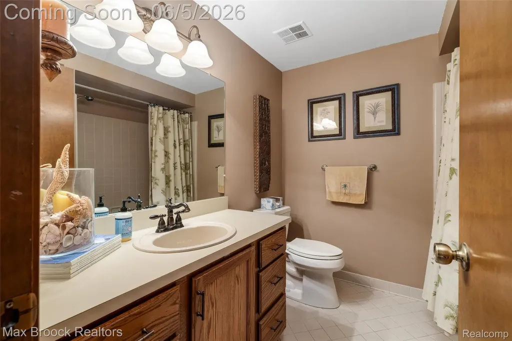 2773 Winter Park Road Rochester Hills City MI 48309