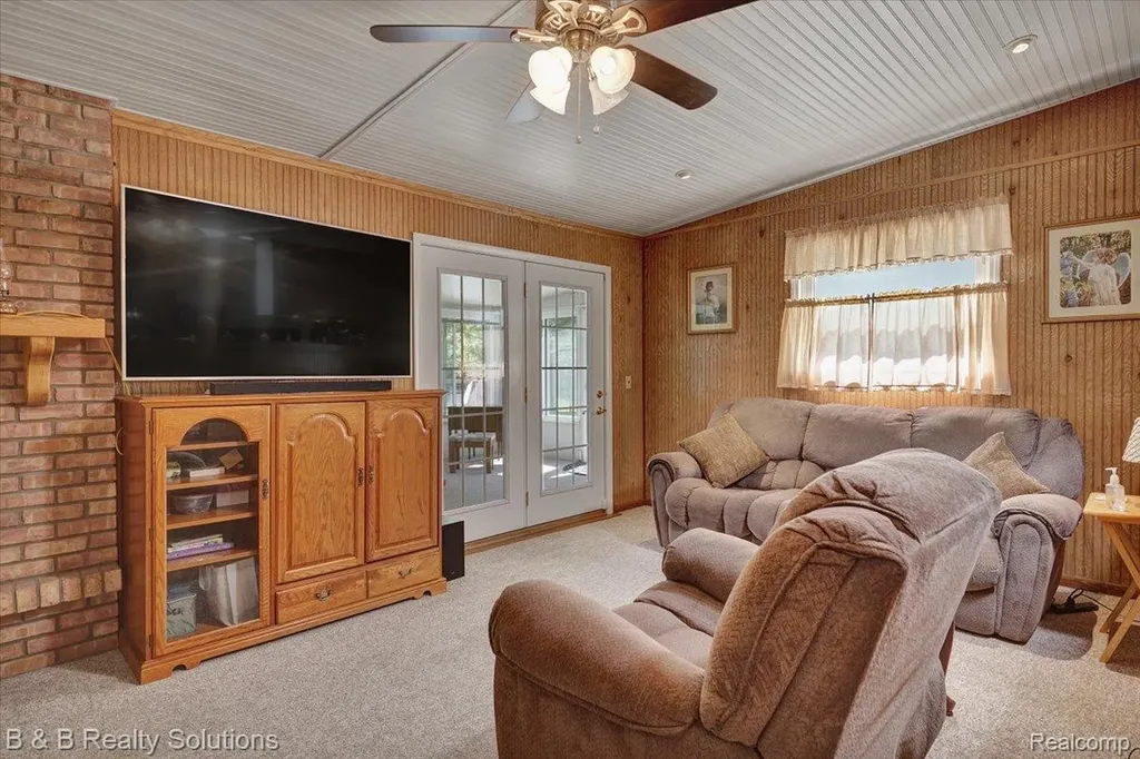 6229 Cold Spring Trail Grand Blanc Charter Township MI 48439