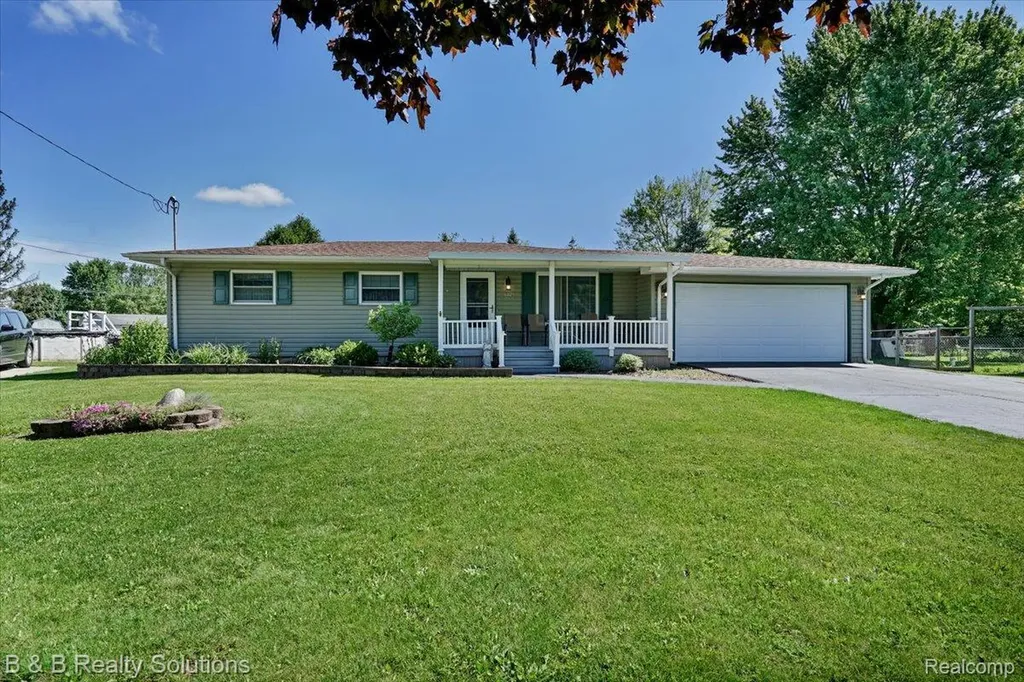 6229 Cold Spring Trail Grand Blanc Charter Township MI 48439