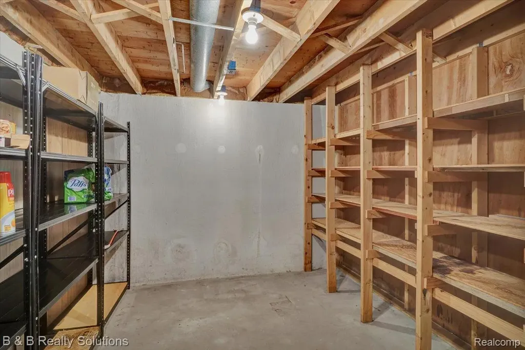 6229 Cold Spring Trail Grand Blanc Charter Township MI 48439