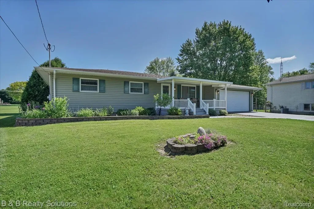 6229 Cold Spring Trail Grand Blanc Charter Township MI 48439