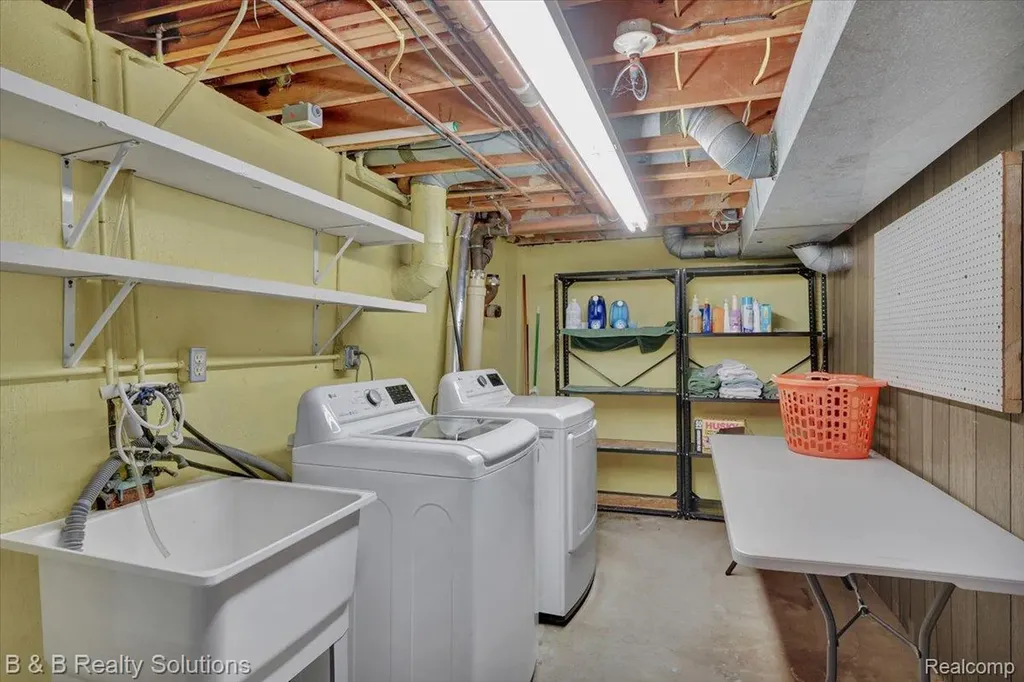 6229 Cold Spring Trail Grand Blanc Charter Township MI 48439