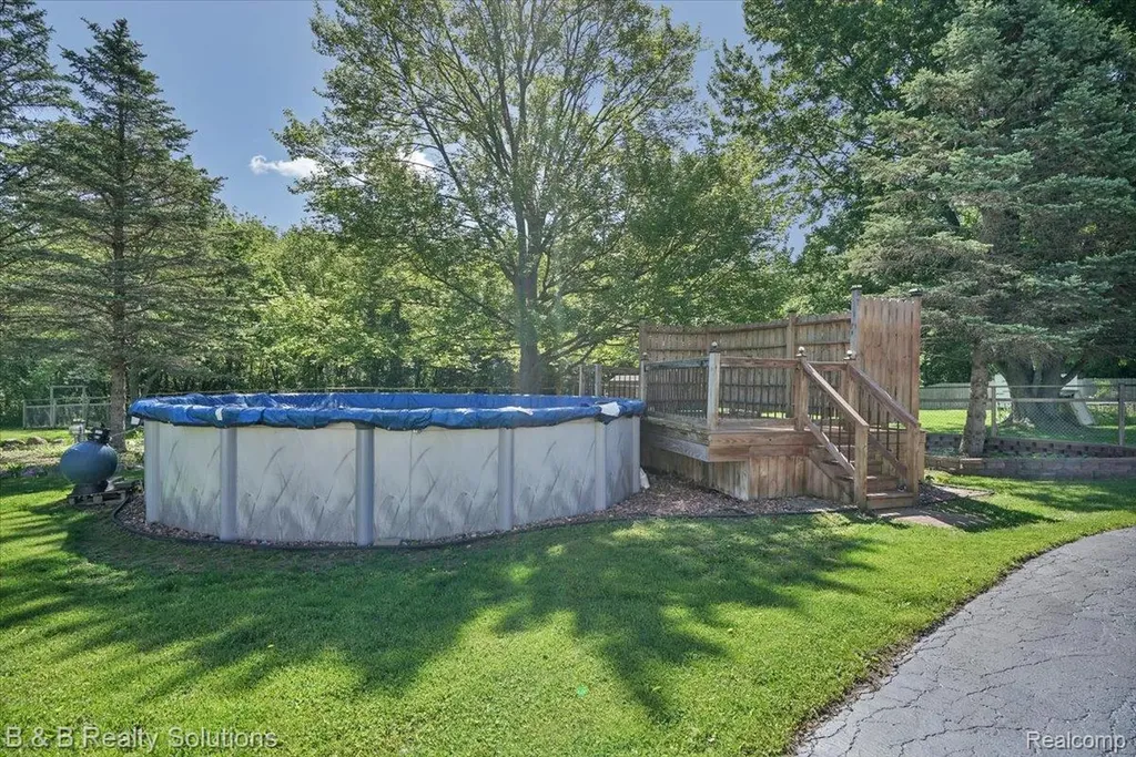 6229 Cold Spring Trail Grand Blanc Charter Township MI 48439