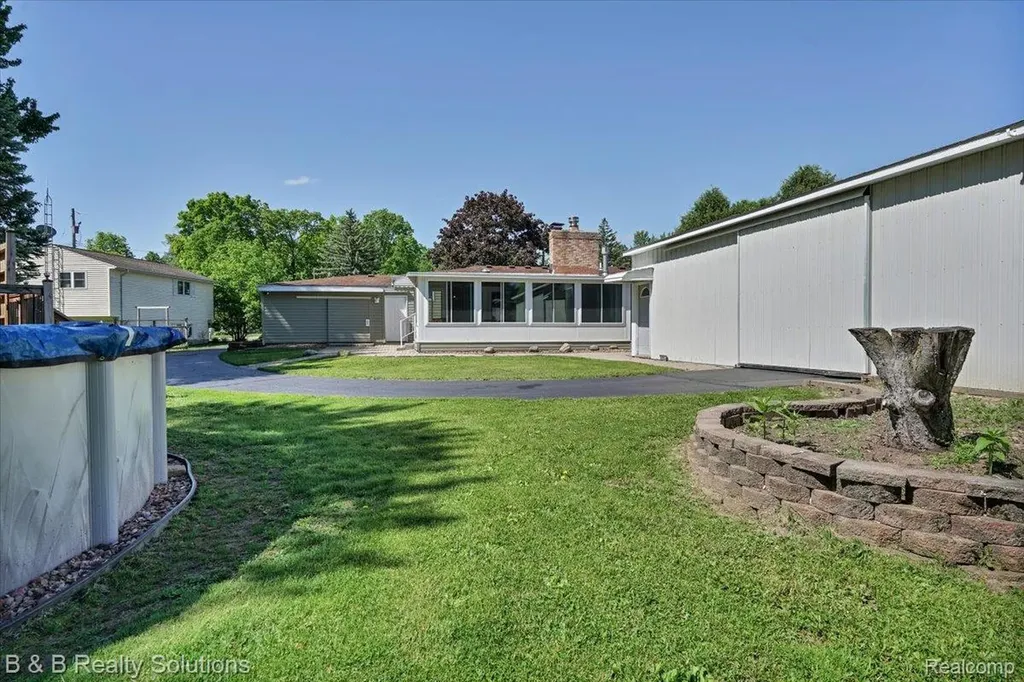 6229 Cold Spring Trail Grand Blanc Charter Township MI 48439