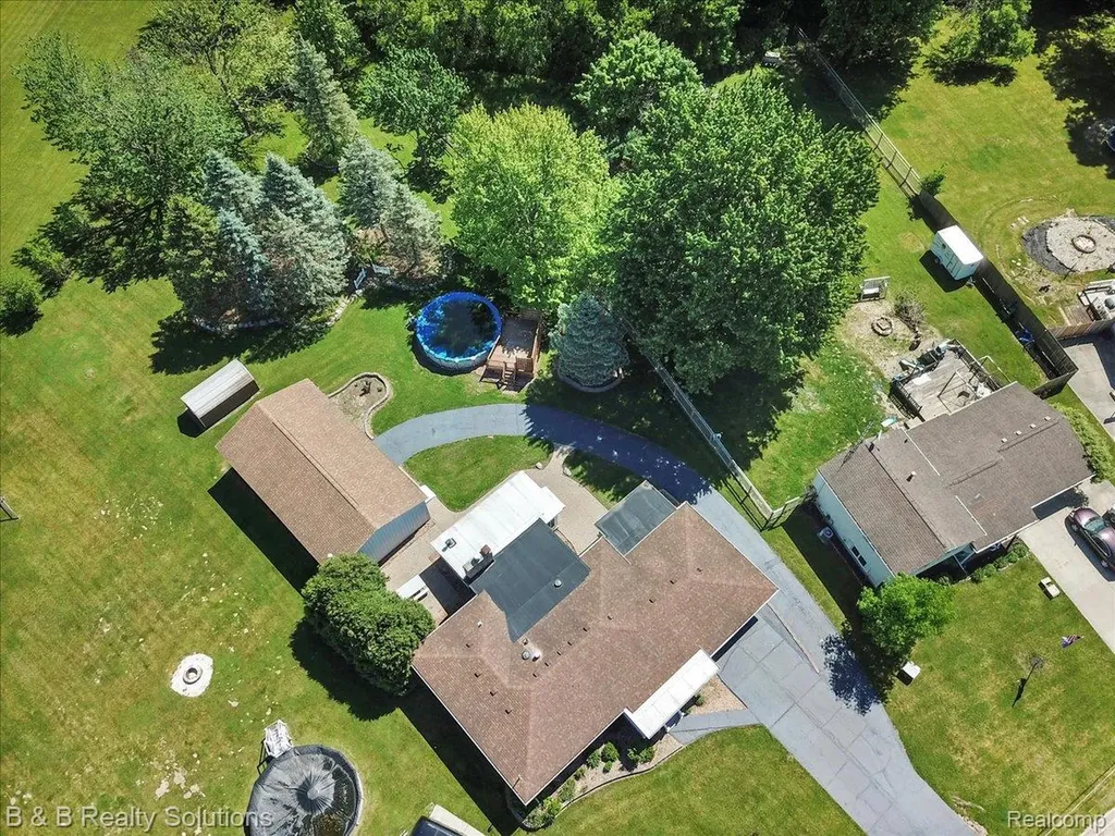 6229 Cold Spring Trail Grand Blanc Charter Township MI 48439