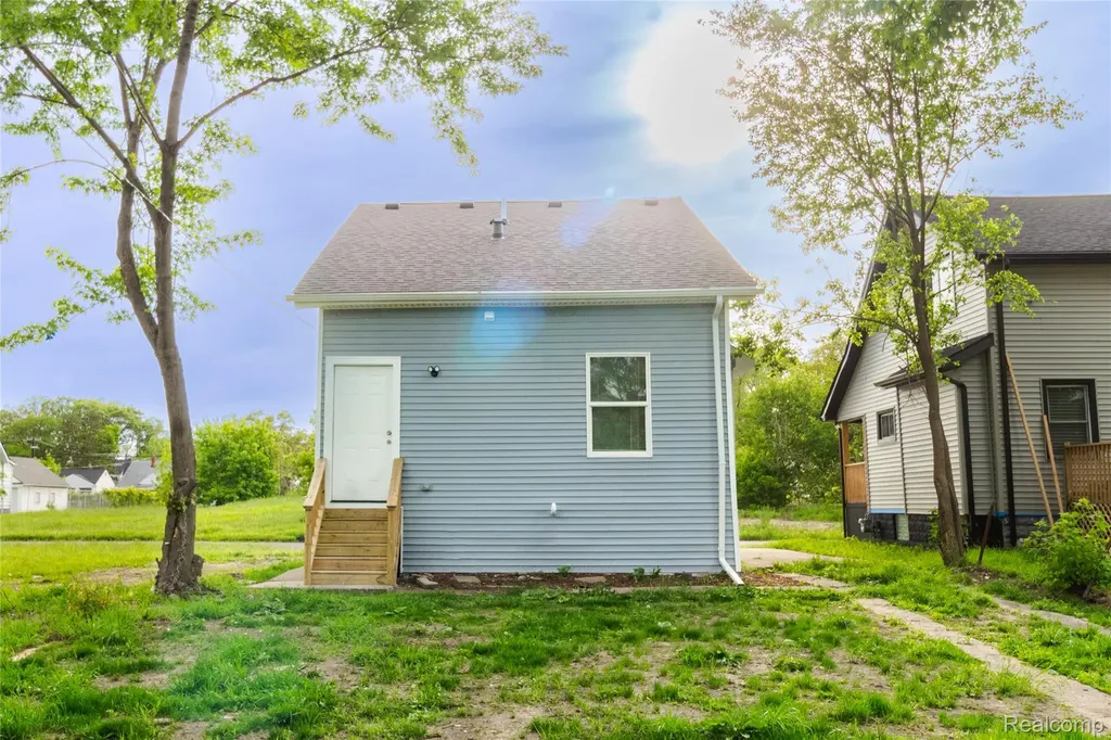 18844 Syracuse Street Detroit City MI 48234