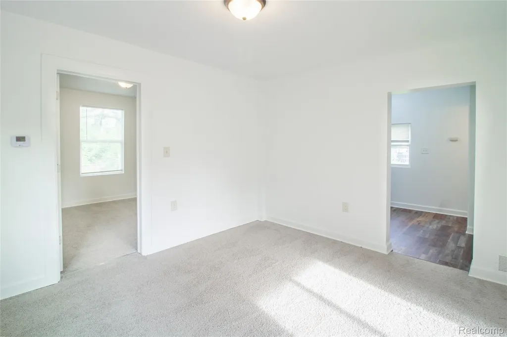 18844 Syracuse Street Detroit City MI 48234