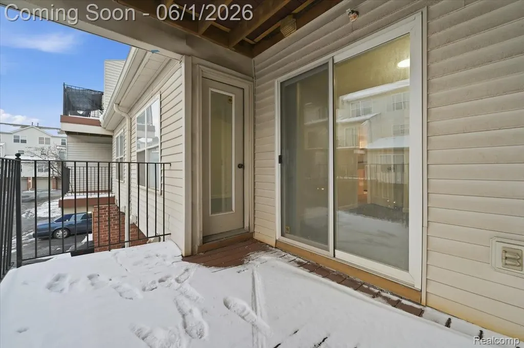 1665 Campau Farms Circle Detroit City MI 48207