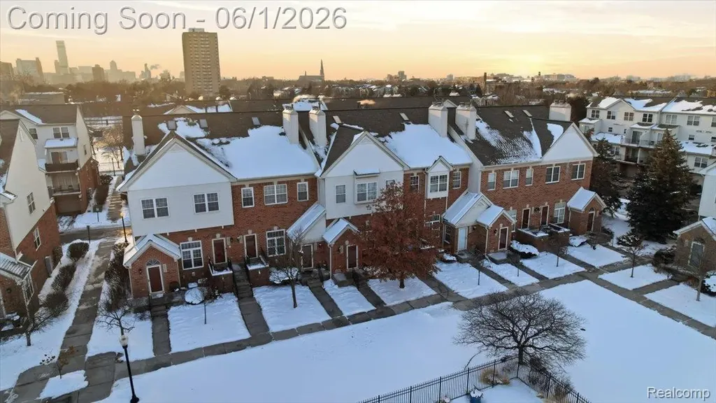 1665 Campau Farms Circle Detroit City MI 48207