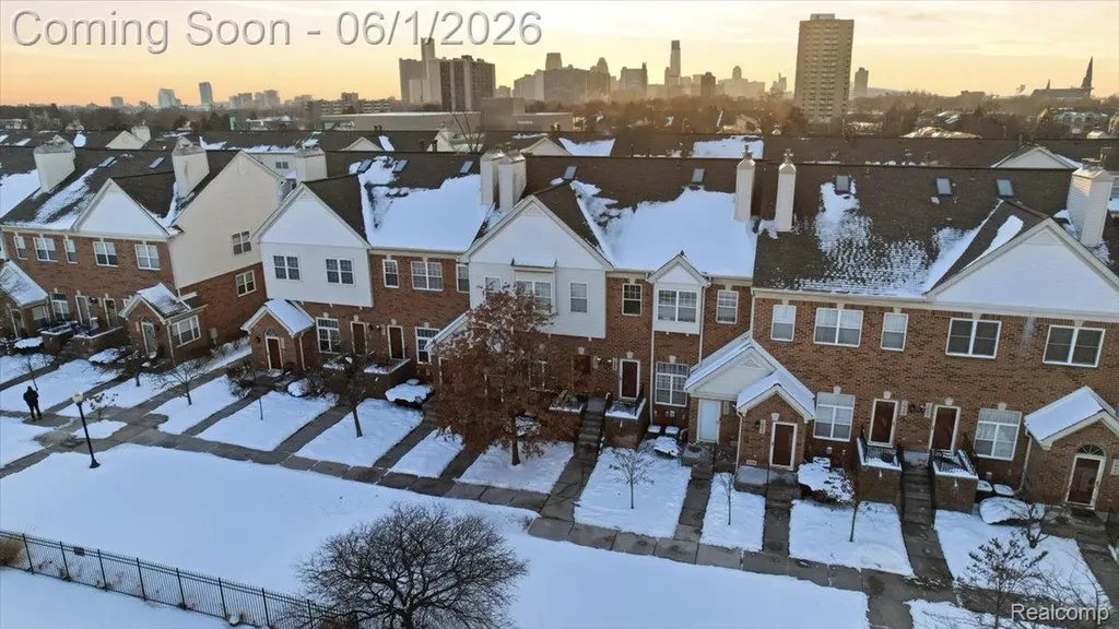1665 Campau Farms Circle Detroit City MI 48207