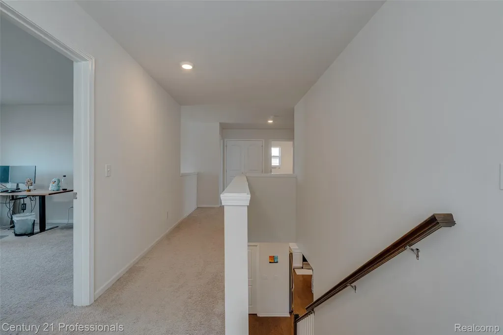 8580 Pioneer Street Washington Township MI 48094