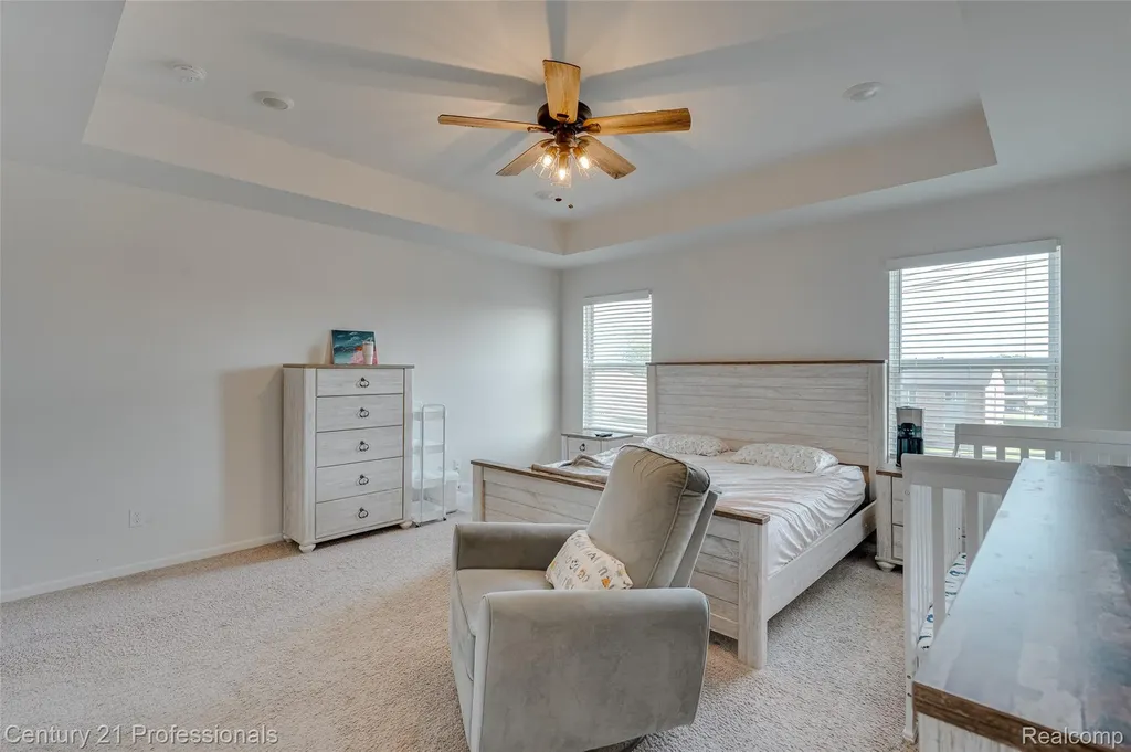 8580 Pioneer Street Washington Township MI 48094